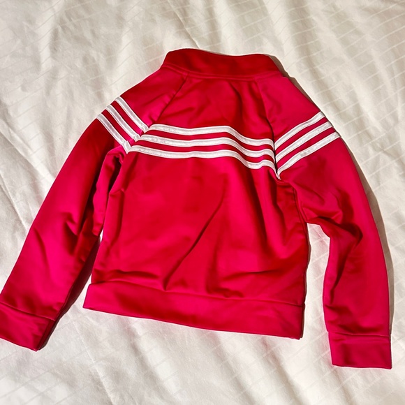 Used Pink kid Adidas set 4T have little marker line behind on the pants - Picture 4 of 8